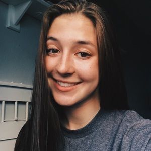 Meet your Posher, Camryn